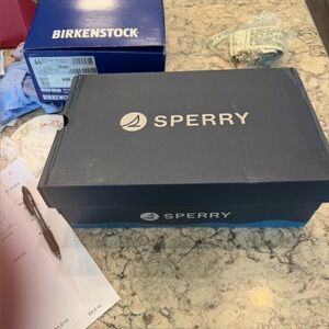 Sperry US size 10 tan boat shoe new in box